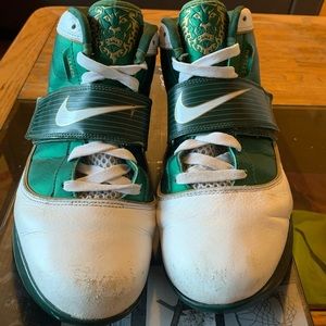LeBron James. Nike Zoom Solider IV. SVSM. Size 11